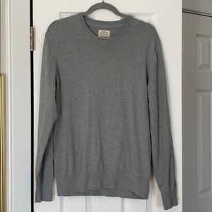 St. John’s Bay men’s grey crew neck